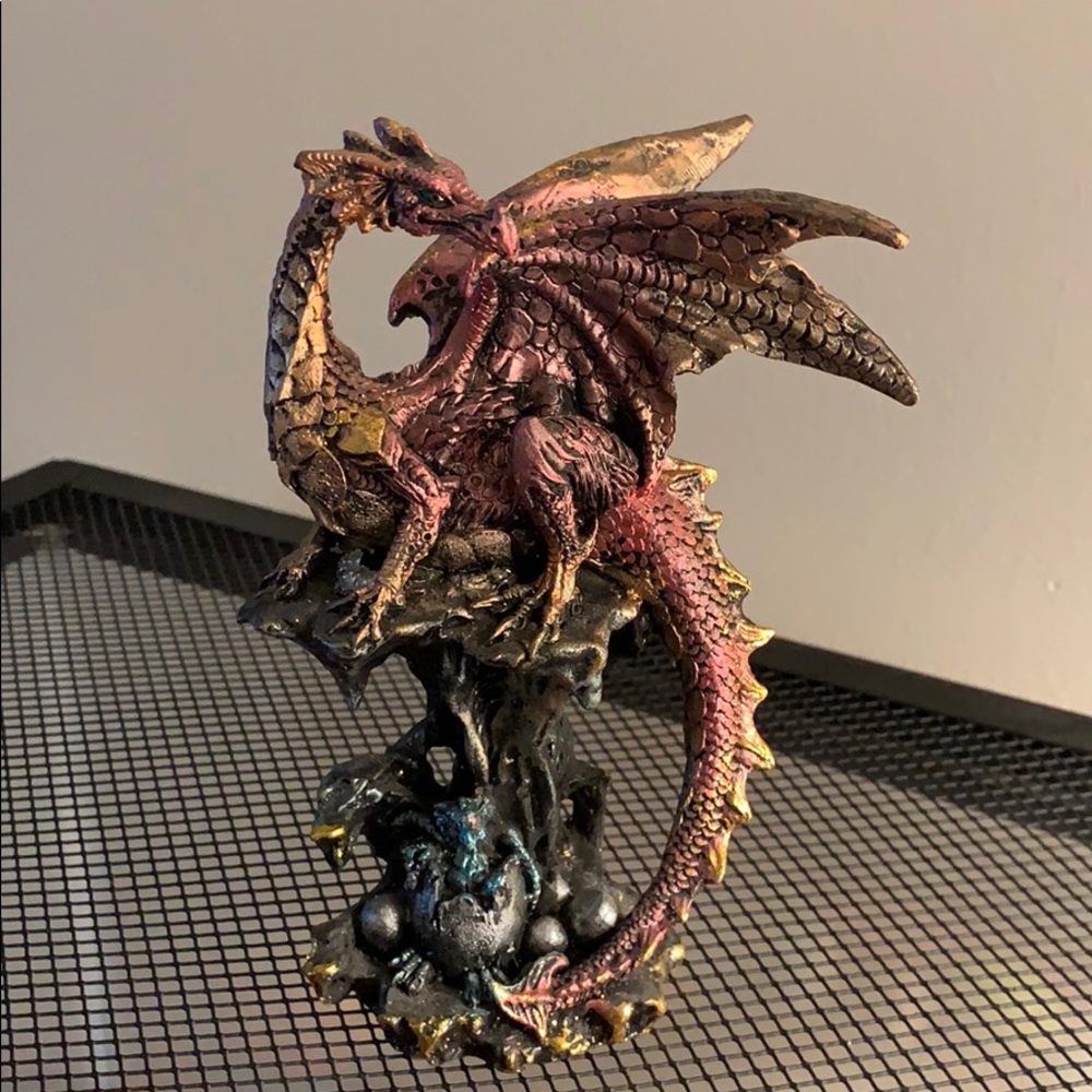 Dragon figurine